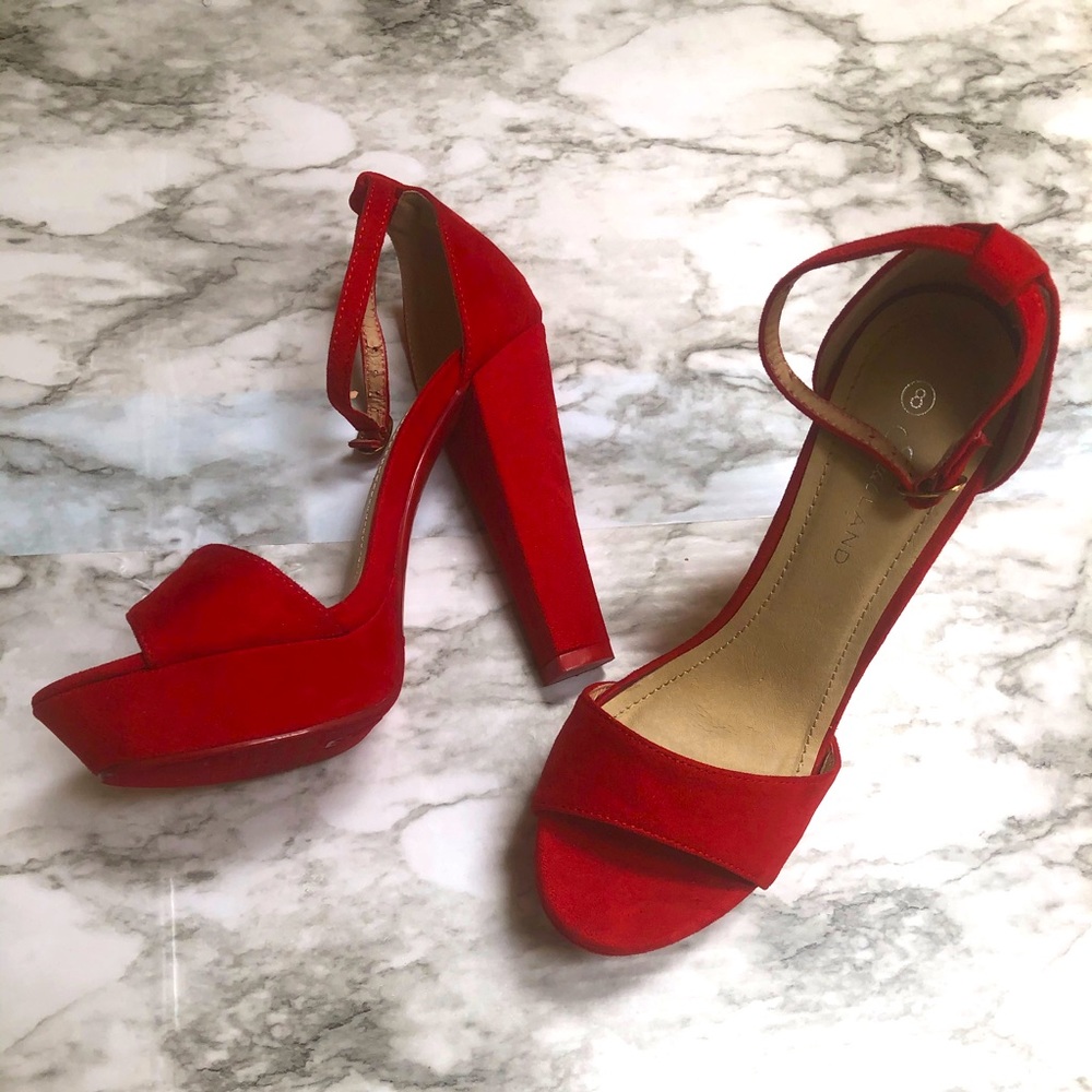 Red Hot Platforms sz 8
